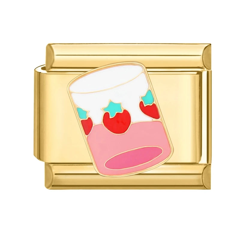 Gold-Charm Food & Drink Erdbeereis